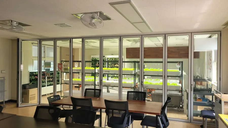 인천 스마트팜 수경재배 시설 상추 재배대